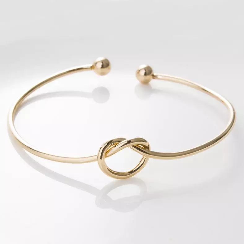 Gold knot friendship