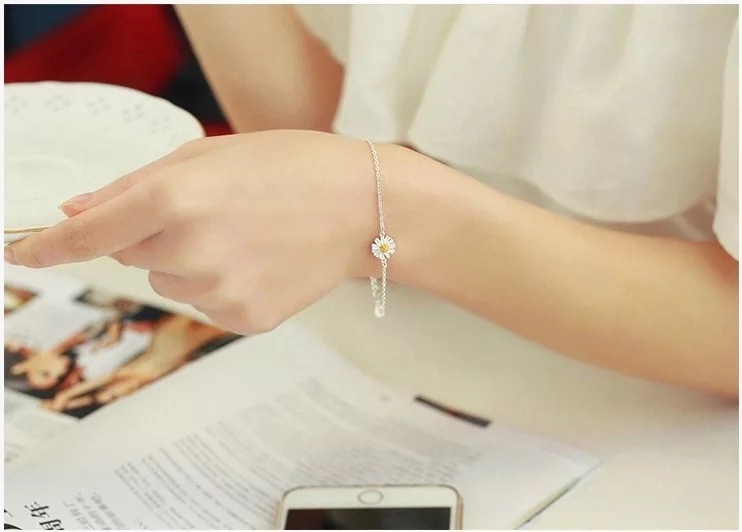 Sunflower silver delicate femenine Bracelet