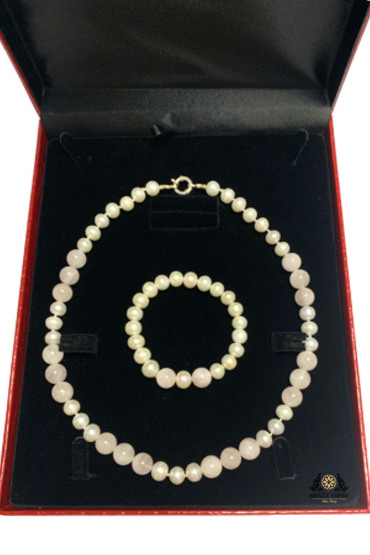 Woman Bracelet and Necklace set handmade of Natural 10mm Pearls, Rose Quartz and a 925 silver clasp - Image 2