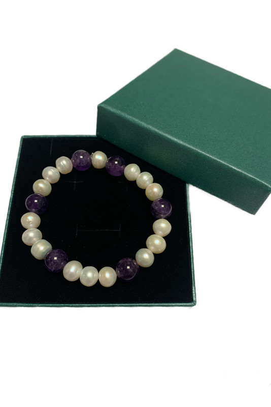 Unisex Woman and Man Bracelet handmade of Natural 10mm Pearls and Amethyst - Image 2